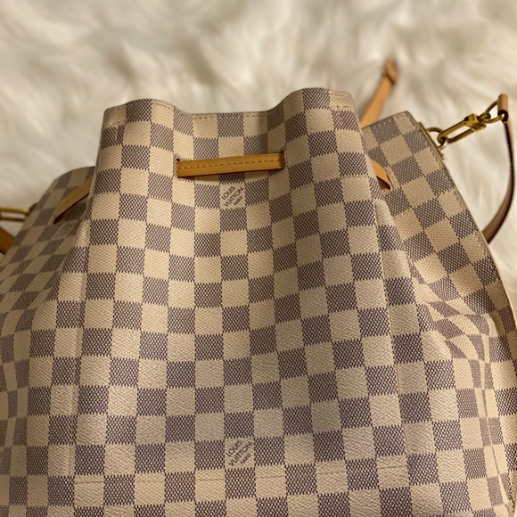 Louis Vuitton Girolata - Picture 13 of 14